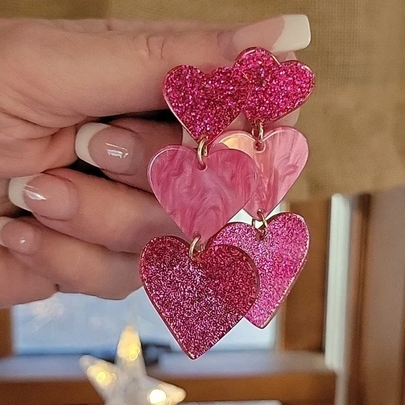 Sparkle Hearts Chain Drop Earrings - Picture 6 of 7